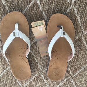 Reef miss j bay tan/white - NEW size 8